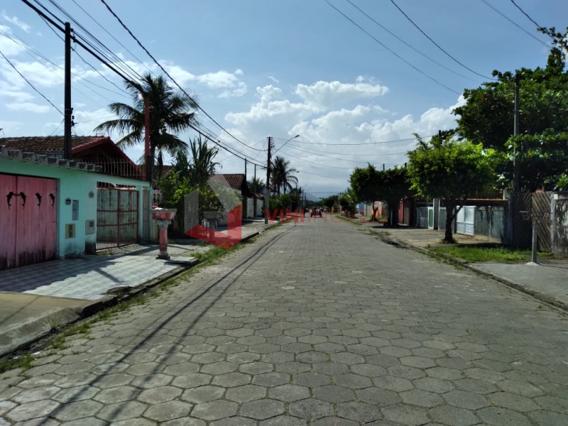 Casa em Jardim Leonor