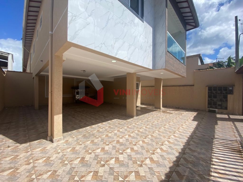 Casa de Condomínio  em Glória