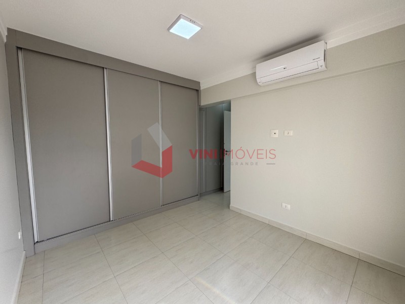 Apartamento em Canto Do Forte