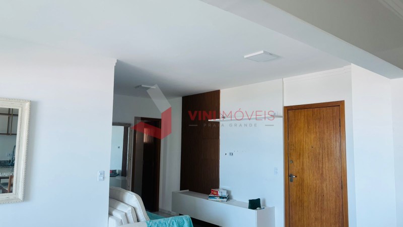 Apartamento em Vila Mirim