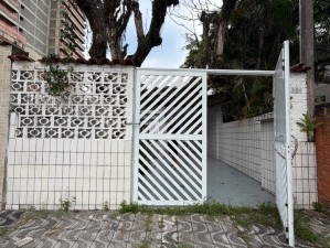 Casa em Vila Tupi