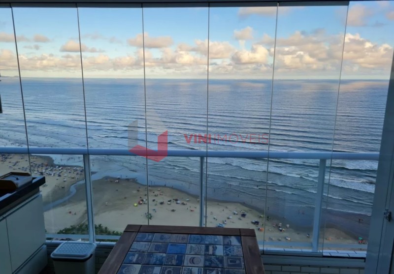 Apartamento em Vila Mirim