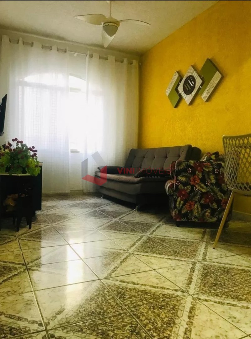 Apartamento em Vila Tupi