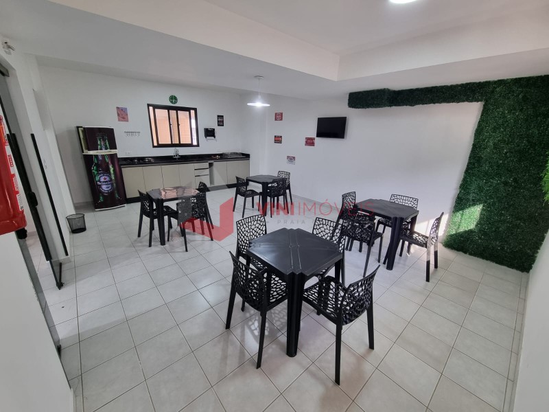 Apartamento em Vila Tupi