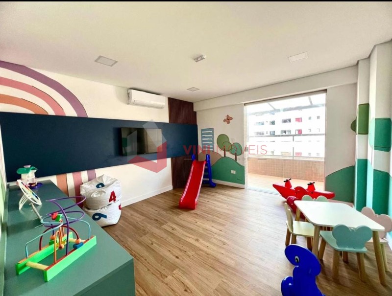 Apartamento em Vila Tupi