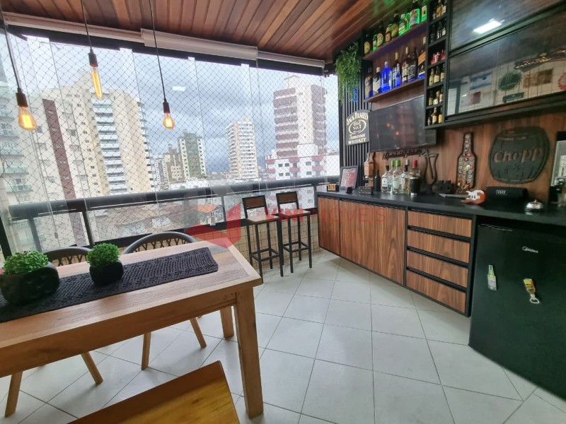 Apartamento em Vila Tupi